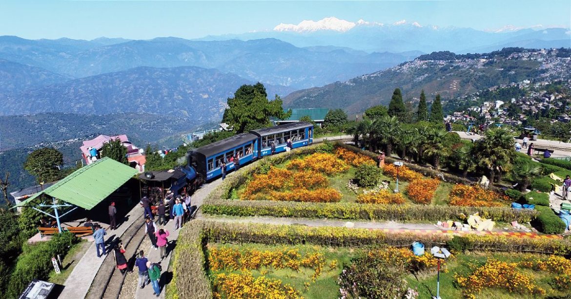 Day 04: Gangtok - Darjeeling (95 km / 3-4 hrs)